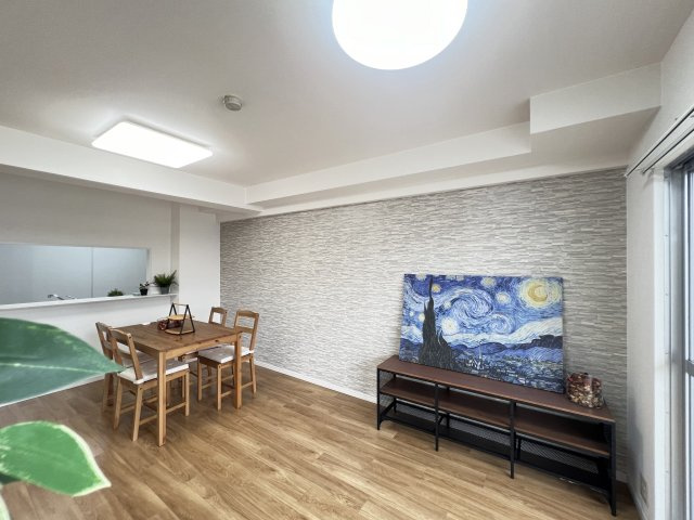 ユニライフ大和高田の居間・リビング|家族団らんできるリビングです