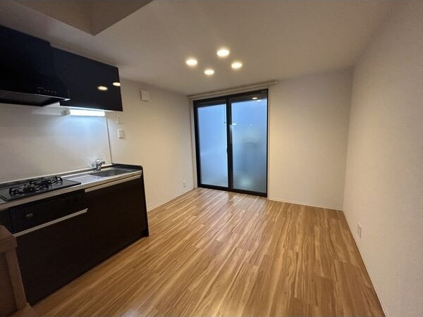 フルラージュ(敷金・礼金不要)(急ぎ入居柔軟に対応します。)の居間・リビング