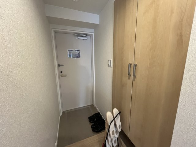 新座市大和田「ライオンズマンション新座第２」の玄関