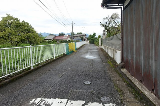 高崎市町屋町　【南道路７８８坪】売地の前面道路含む現地写真|東側道路を南から北方向