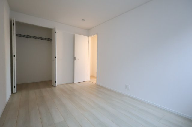 《仲介手数料無料》浦和区木崎５丁目26-18(全1戸)新築一戸建てクレイドルガーデンの洋室