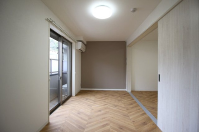 【洋室】 | エントランスライフ宝ヶ池