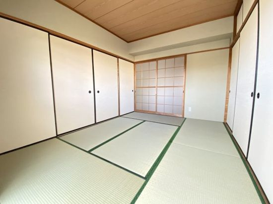 第５グランドハイツ服部の和室|和室です