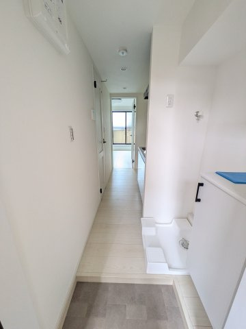 アザーレ・キュリオス宮崎台の玄関