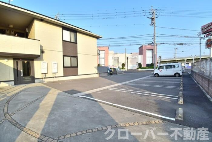 アヴァンサール 優の駐車場|駐車場