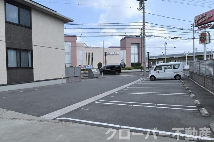 アヴァンサール 優の駐車場|駐車場