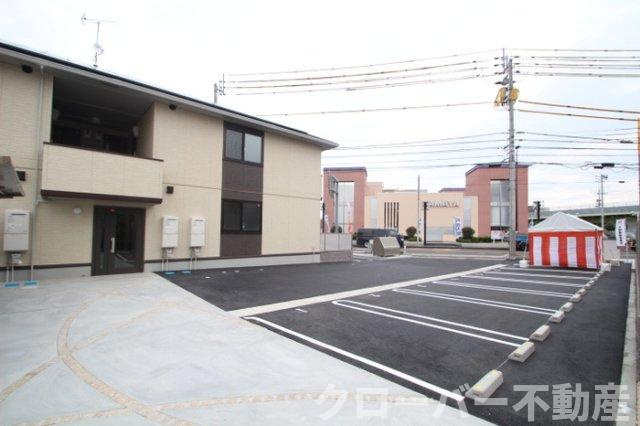 アヴァンサール 優の駐車場|駐車場