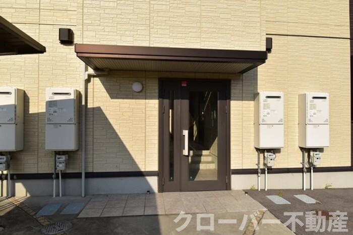 アヴァンサール 優のエントランス|エントランス