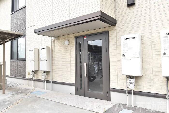 アヴァンサール 優のエントランス|エントランス