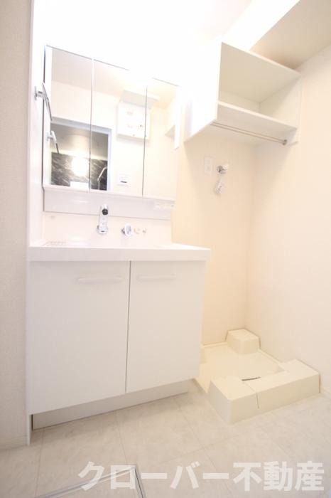 アヴァンサール 優の独立洗面台|洗面室