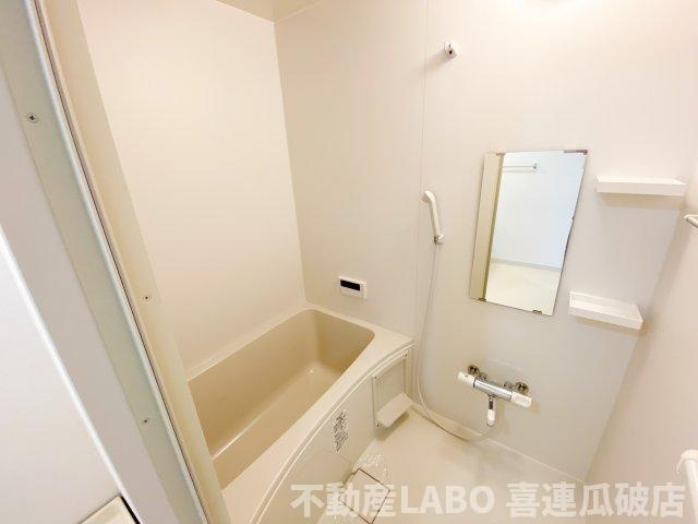 メゾンラシャンテの浴室