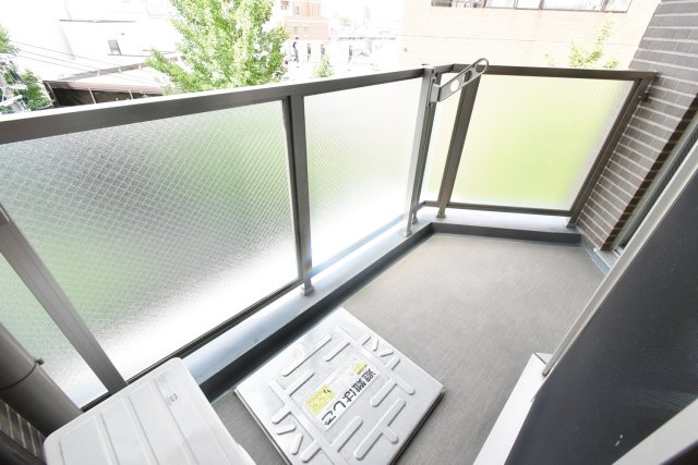 ソリューション甲子園のバルコニー