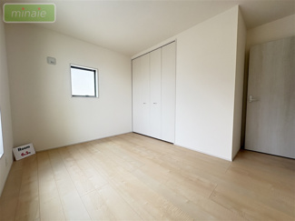 【洋室】 | パントリー　WIC　並列2台駐車　本北方2　全2棟　1号棟 | 同タイプ仕様