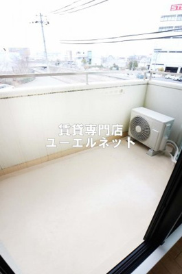 【バルコニー】 | ビスタ江坂南 | バルコニー付きで採光＆風通し良好！