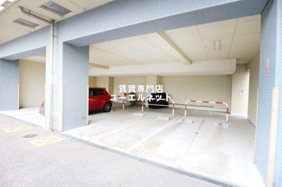 【駐車場】 | ビスタ江坂南 | 敷地内駐車場あり◎