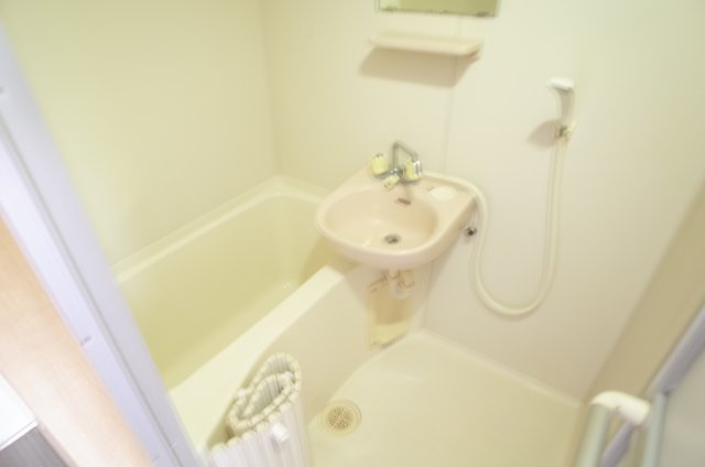 エステートピアKEIの浴室