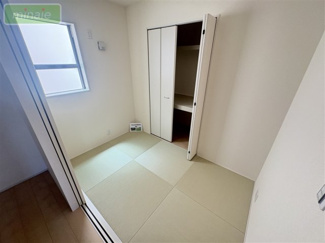 【和室】 | 並列2台駐車　パントリー　WIC　本北方2　全2棟　2号棟 | 同タイプ仕様