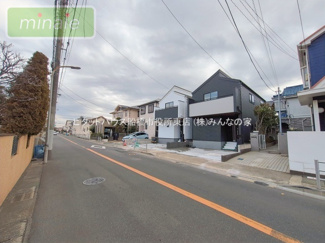 【前面道路含む現地写真】 | 並列2台駐車　パントリー　WIC　本北方2　全2棟　2号棟 | 前面道路です♪