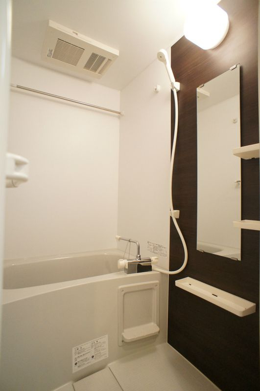 リブリ・in 川口の浴室