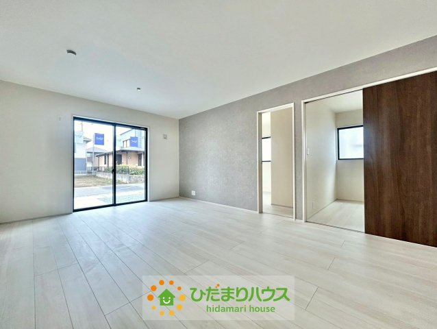 古河下辺見第6　新築一戸建て　06　リーブルガーデンの居間・リビング