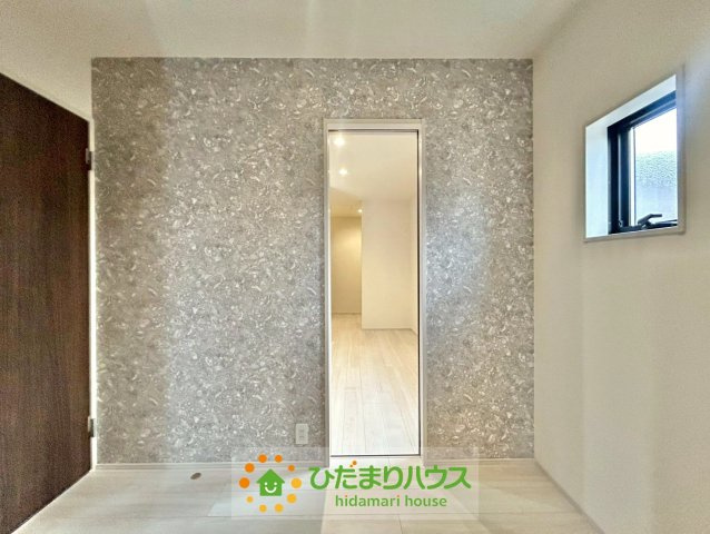 古河下辺見第6　新築一戸建て　06　リーブルガーデンの玄関