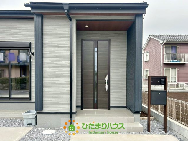 古河下辺見第6　新築一戸建て　06　リーブルガーデンの玄関