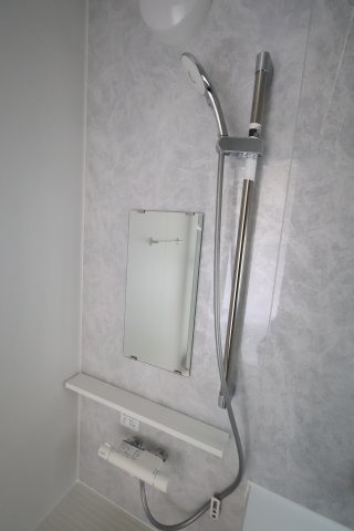 《仲介手数料無料》西区プラザ25-13(全1戸)新築一戸建てハートフルタウンの浴室|撮影日 2025年10月14日 10:00 曇り