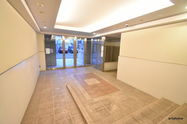 パセオ十三東のロビー