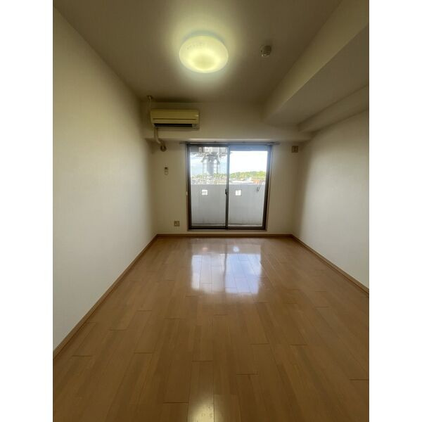 REGALO桜本町　名古屋市賃貸　仲介手数料無料の居間・リビング