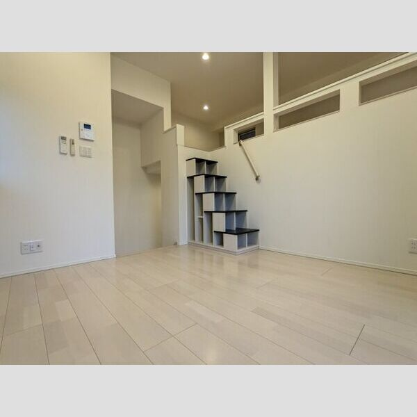 ハーモニーテラス鶴田　名古屋市賃貸　仲介手数料無料の居間・リビング