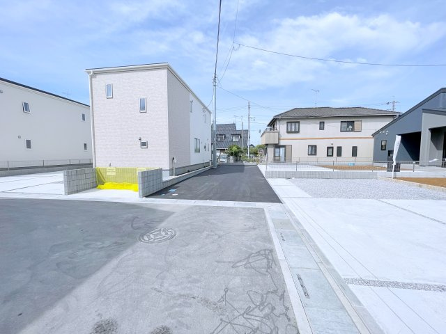 新築戸建・新築建売　行田市城西1丁目　長期優良住宅　忍小・忍中の前面道路含む現地写真