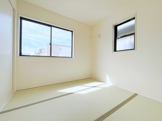 新築戸建・新築建売　行田市城西1丁目　長期優良住宅　忍小・忍中の和室|畳は足触りがいいので裸足で歩いても気持ちがいいです！