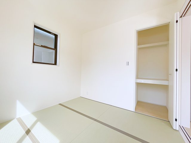 新築戸建・新築建売　行田市城西1丁目　長期優良住宅　忍小・忍中の和室|用途に応じてアレンジのできる洋風も取り入れた和室！