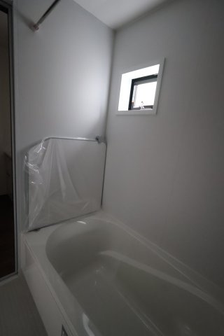 【浴室】 | 《仲介手数料無料》中央区大戸５丁目24-10(全1戸)新築一戸建て | 撮影日 2025年10月23日 12:00 晴れ