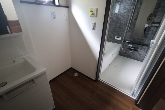 【ランドリースペース】 | 《仲介手数料無料》中央区大戸５丁目24-10(全1戸)新築一戸建て | 撮影日 2025年10月23日 12:00 晴れ