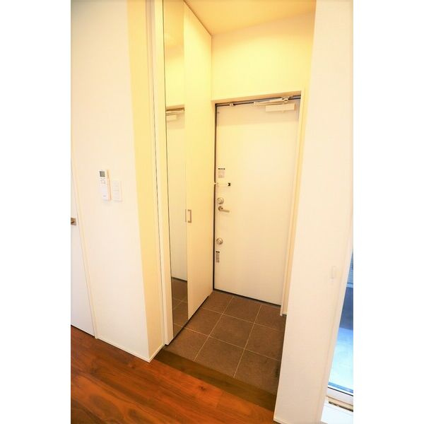 コレクション新瑞橋　名古屋市賃貸　仲介手数料無料の玄関