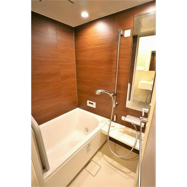 コレクション新瑞橋　名古屋市賃貸　仲介手数料無料の浴室