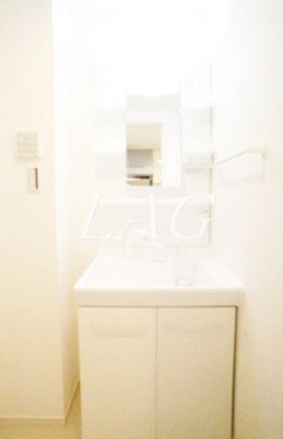 【洗面所】 | リブリ・ＳＡＫＡＥⅡ | 独立洗面台です。