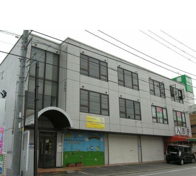 古郡ビルの外観