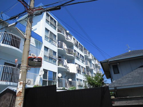 ブルーハイツ塩屋