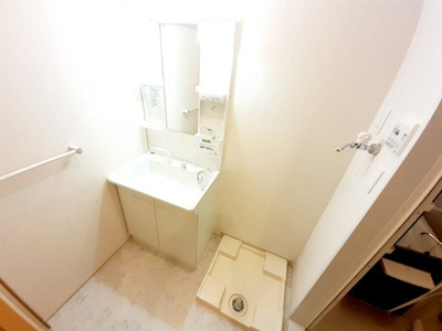 【洗面所】 | ルネス南小倉 | コンパクトで使いやすい洗面所