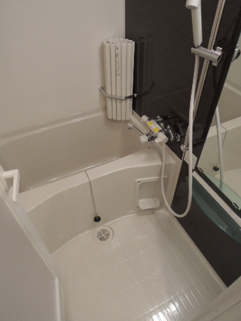 アドバンス神戸プラージュの浴室