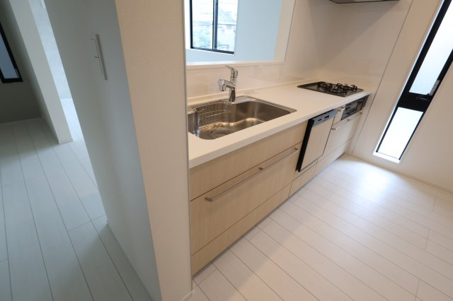 大宮区大成町１丁目470(1号棟)新築一戸建てのキッチン|撮影日 2025年9月20日 11:00 曇り