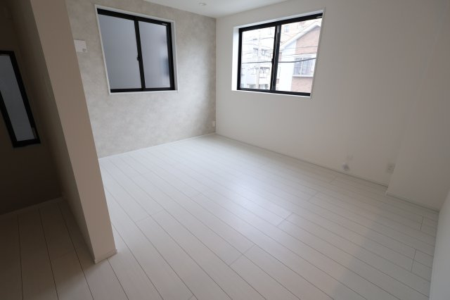 大宮区大成町１丁目470(1号棟)新築一戸建ての居間・リビング|撮影日 2025年9月20日 11:00 曇り