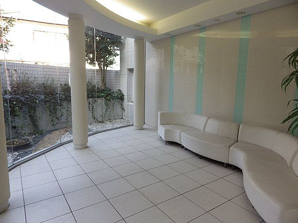 THEパームス代々木上原コスモテラスのロビー