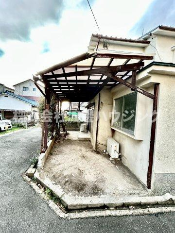 上六万寺一戸建の駐車場|駐車場付き無料