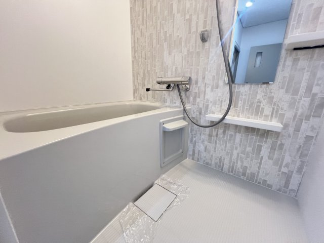 白峯グランドハイツ　の浴室