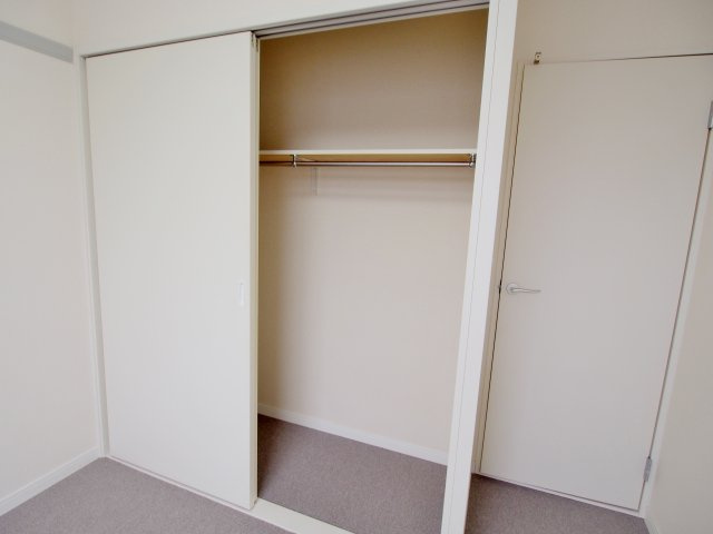 レオパレスひいらぎⅢの収納