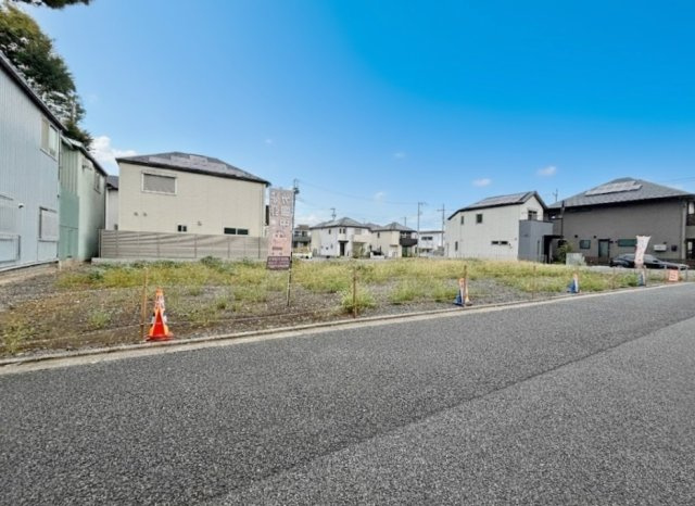 練馬区高松6丁目 全5区画 5号地の外観|現況更地になります
是非、現地にて土地のボリュームや陽当たり周辺環境などご確認ください