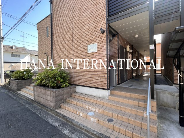 レオネクストレーブウィンのエントランス